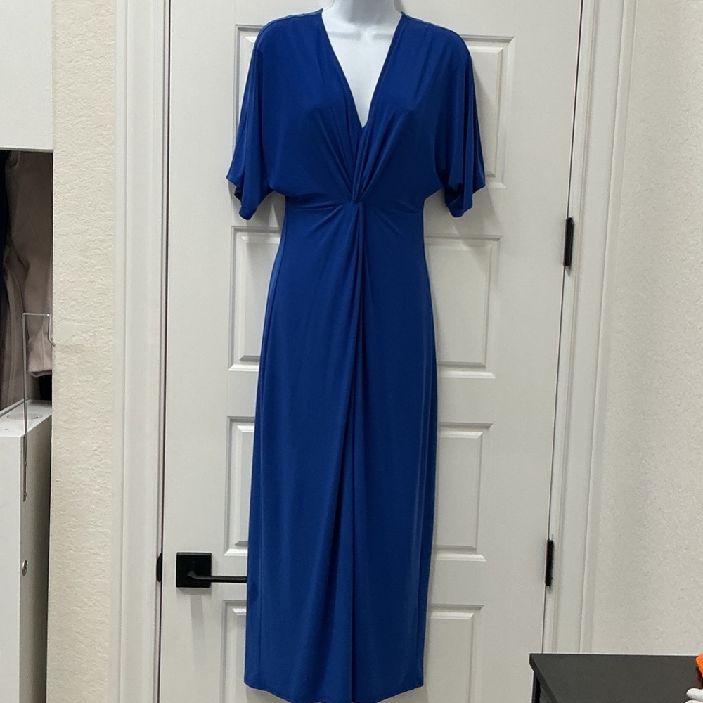 Elegant Blue V-Neck Dress